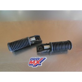 Cales pied passager Suzuki 125 GN