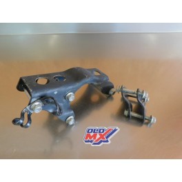 Pattes moteur Suzuki 125 GN
