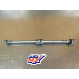 Axe de roue avant Honda 80 CY