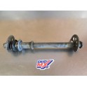 Axe de roue arrière Yamaha 125 DTR 1988-1992