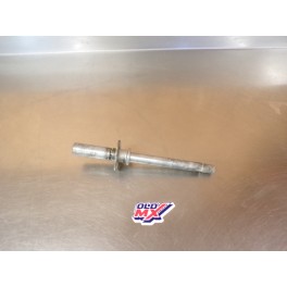 Axe de roue avant Suzuki 650 Bandit