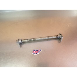 Axe de roue arrière Suzuki 650 Bandit