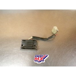 Régulateur de tension Suzuki 125 Intruder