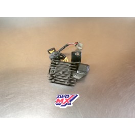 Régulateur de tension Suzuki 350 DR SE