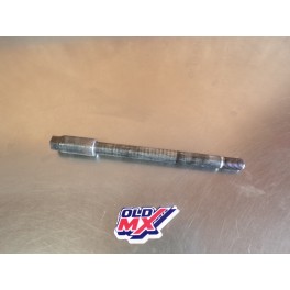 Axe de roue avant Suzuki 350 DR SE