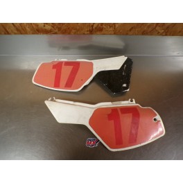 Plaques lat&eacute;rale Yamaha 125 DTLC Type 1HR