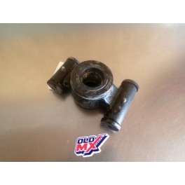 Support moyeu arri&egrave;re TGB 550 BLADE SE FI