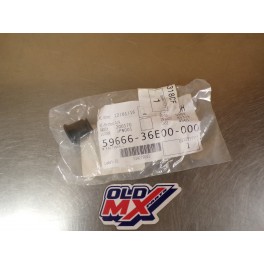 Caoutchouc de maitre cylindre avant 125/250 RM 1996-2000 59666-36E00