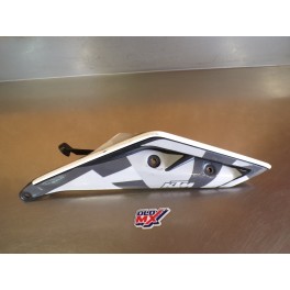 Flanc de selle gauche KTM 125 DUKE