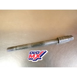 Axe de roue avant Suzuki 125 TSR