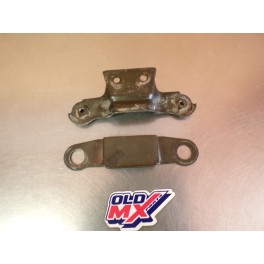 Support de fixation de r&eacute;servoir Suzuki 125 TSR