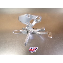 Platine repose pied droit + p&eacute;dale de frein arri&egrave;re Yamaha MT09 2014-2016