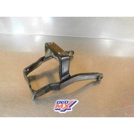 Support de garde boue arrière SUZUKI 600 DR 