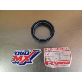 Joint spy de fourche Kawasaki VN1500 1996-07/ VN800 1995-06/ ZG1200 1992-03/ ZR1000 2003-05/ ZX600 1990-2004 92049-1363
